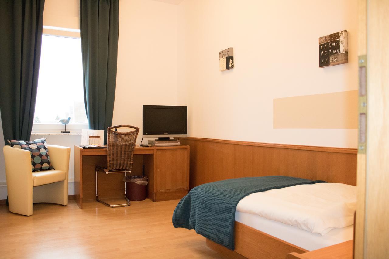 Stadthotel Russelsheim Luaran gambar